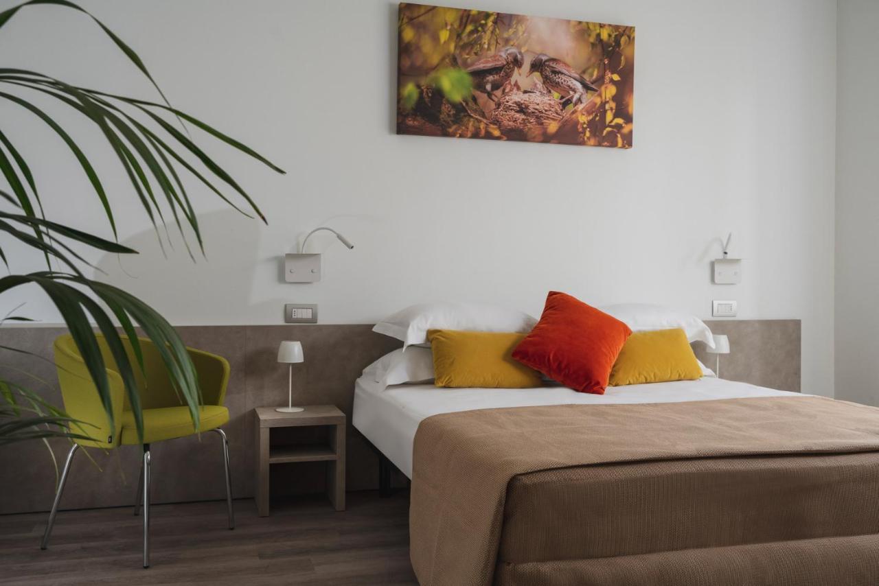 Nido Suite & Apartments Чезенатико Экстерьер фото